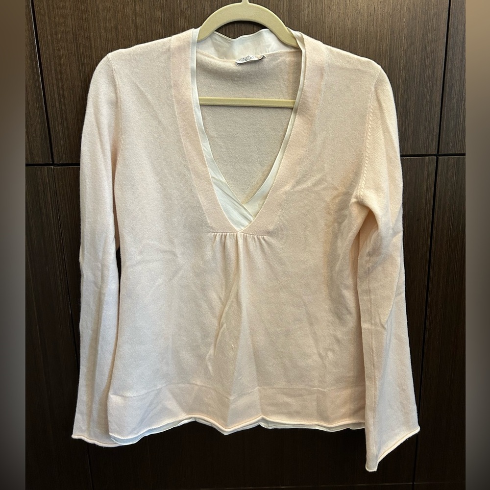 Brunello Cucinelli Cashmere Light Pink V-Neck Sweater